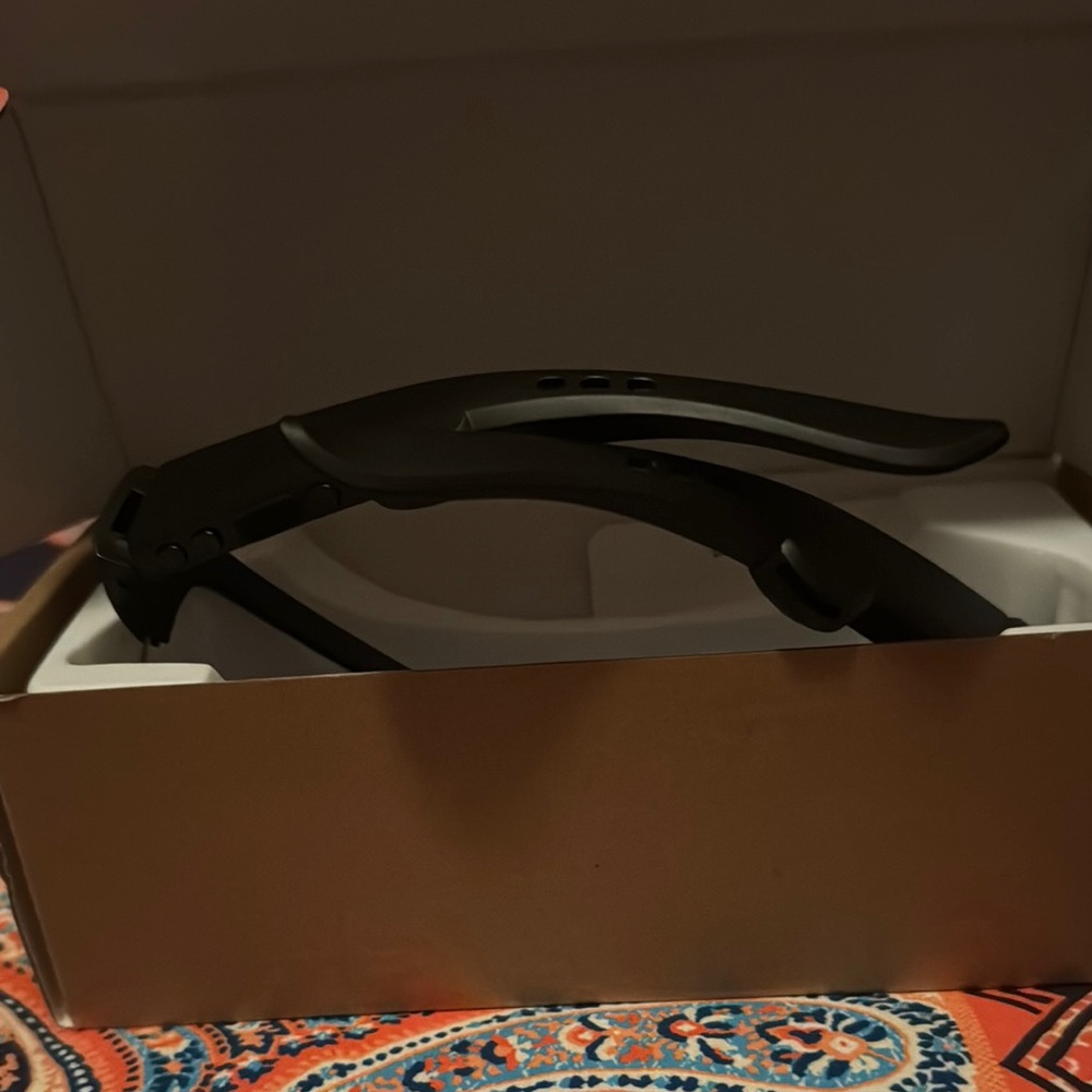 Smart Sunglasses - Picture 4 of 5